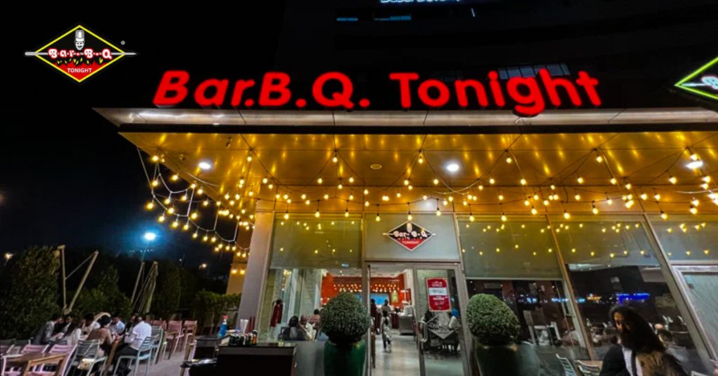 Why Dubai Locals Recommend Friday Night at Bar B Q Tonight Dubai Spot